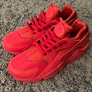 Red Nike huarache